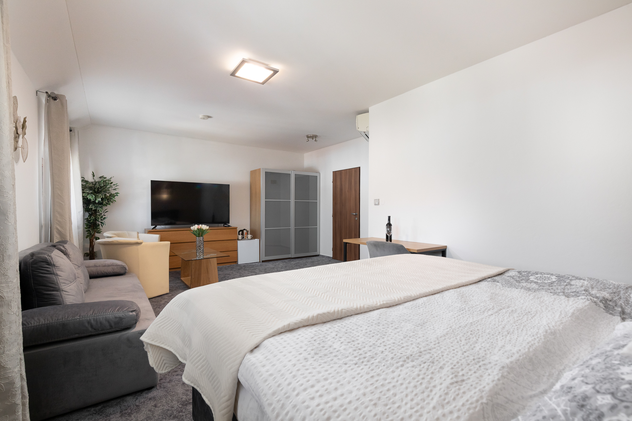 Deluxe room for 4 guests